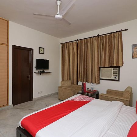 OYO Flagship 595 Aravali Residency Otel Gurgaon Dış mekan fotoğraf