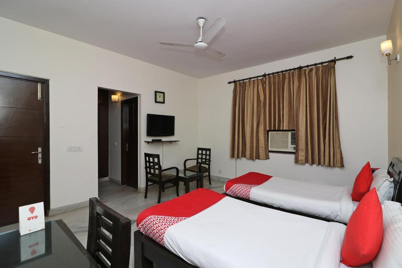 OYO Flagship 595 Aravali Residency Otel Gurgaon Dış mekan fotoğraf