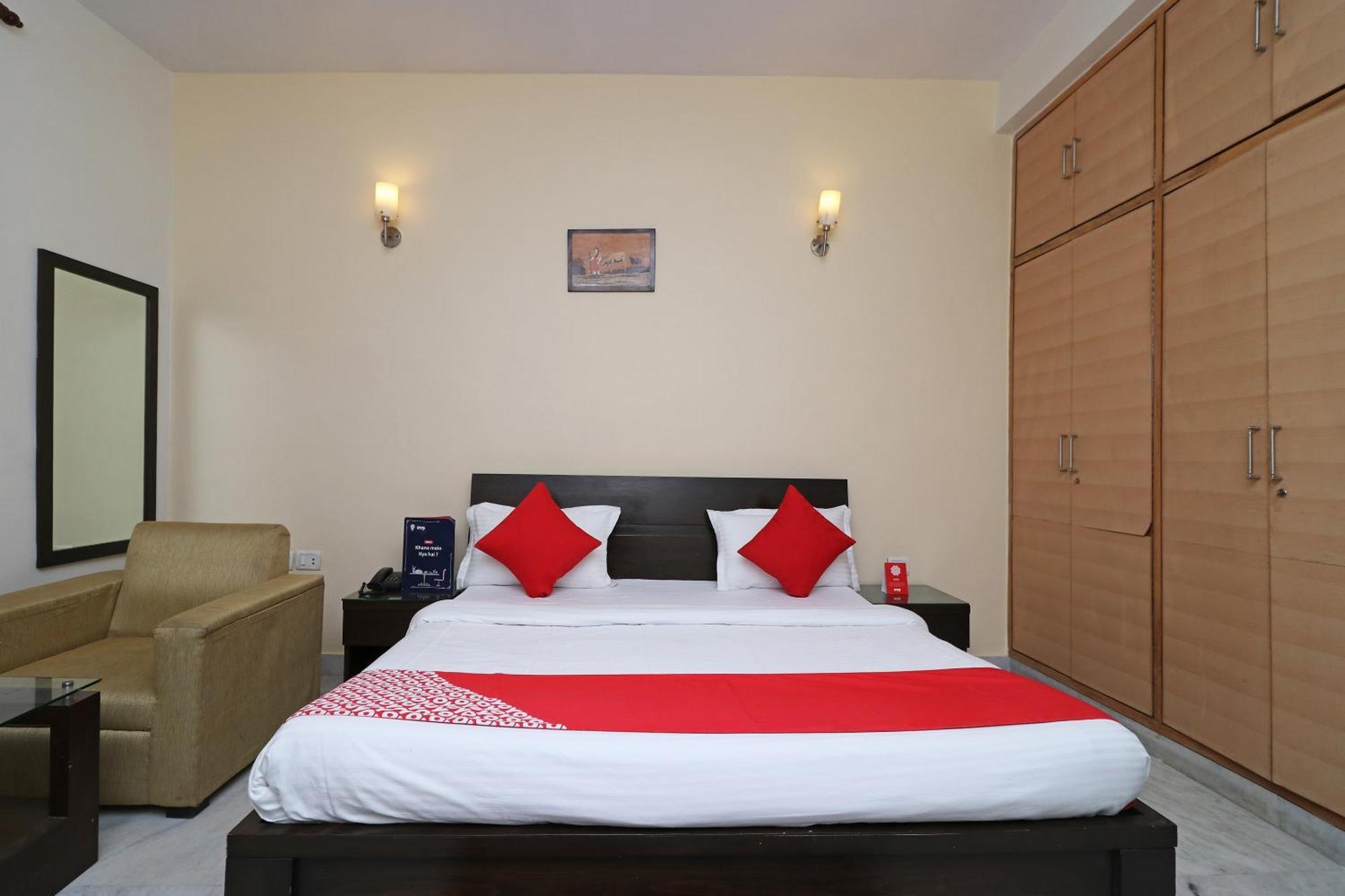 OYO Flagship 595 Aravali Residency Otel Gurgaon Dış mekan fotoğraf