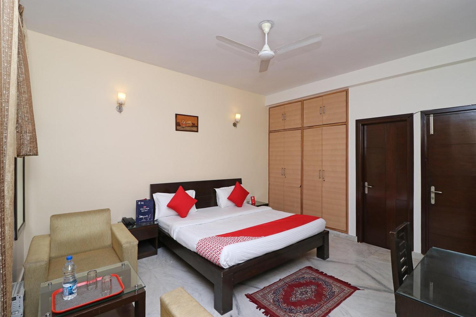 OYO Flagship 595 Aravali Residency Otel Gurgaon Dış mekan fotoğraf