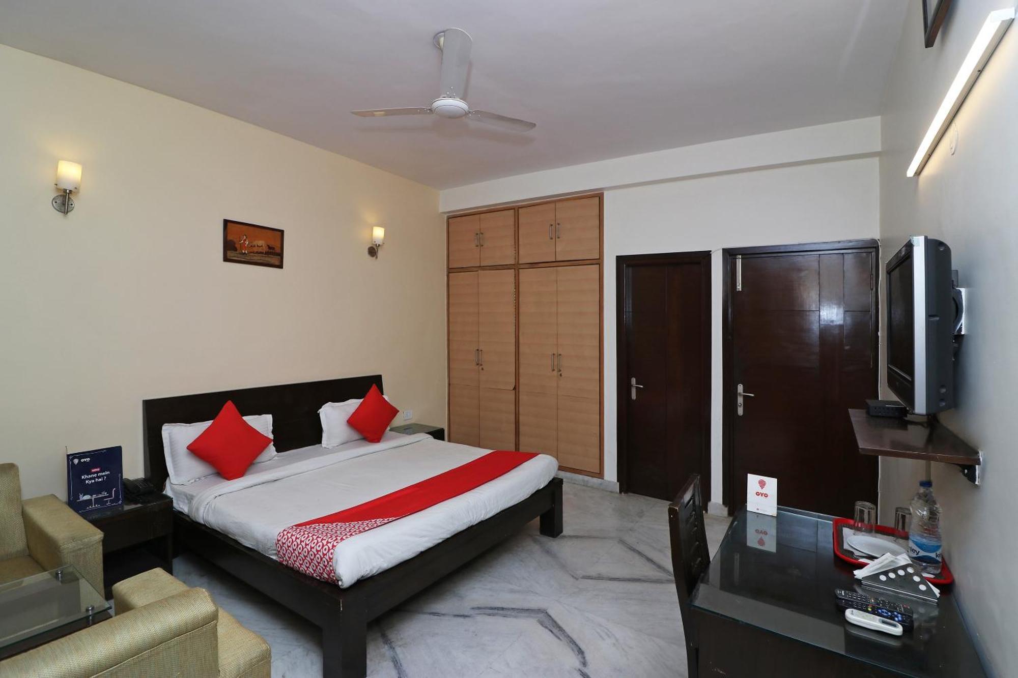 OYO Flagship 595 Aravali Residency Otel Gurgaon Dış mekan fotoğraf